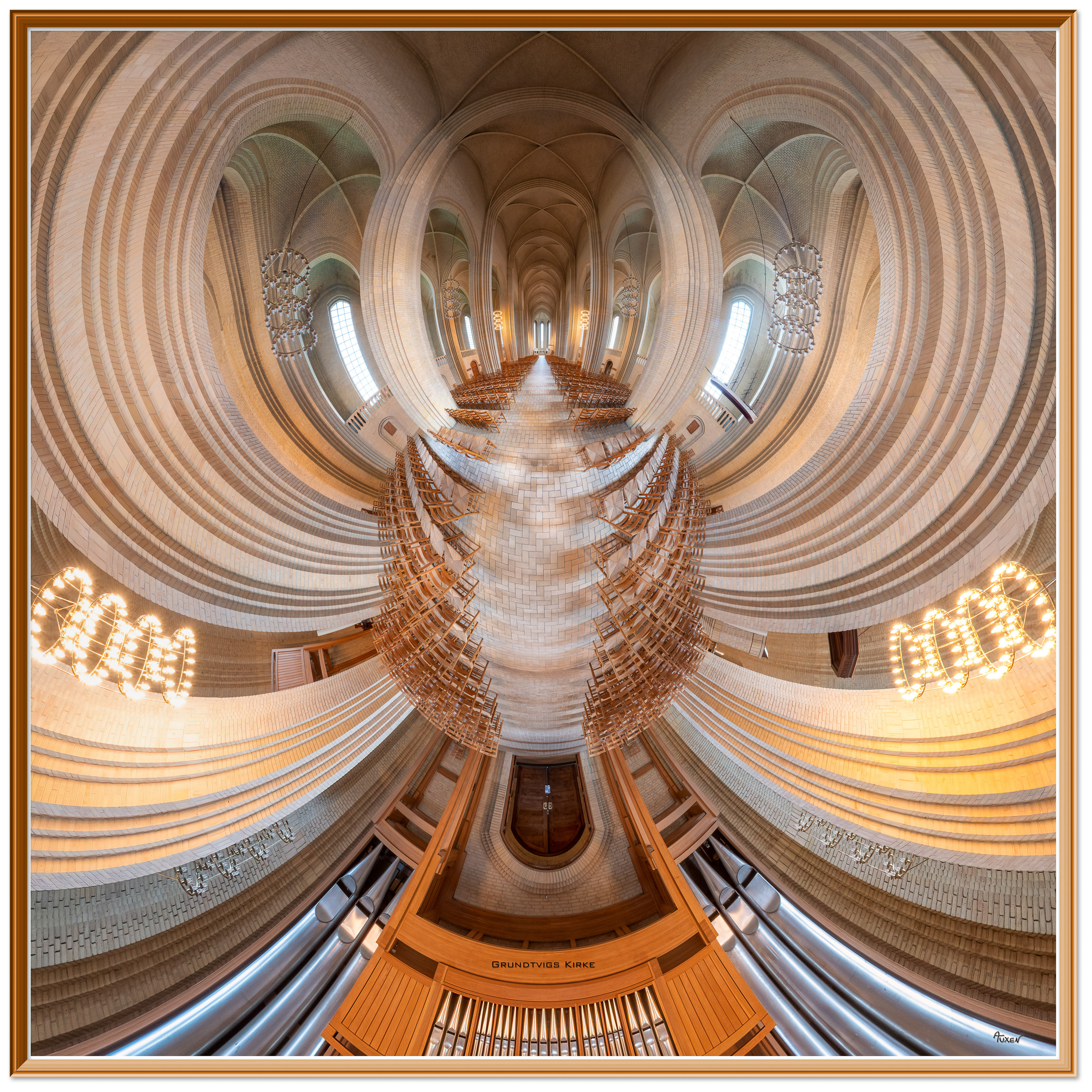 ATuxen_Grundtvigskirke-22ukmt_100x100cm.jpg